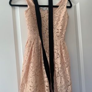 Forever 21 lace dress